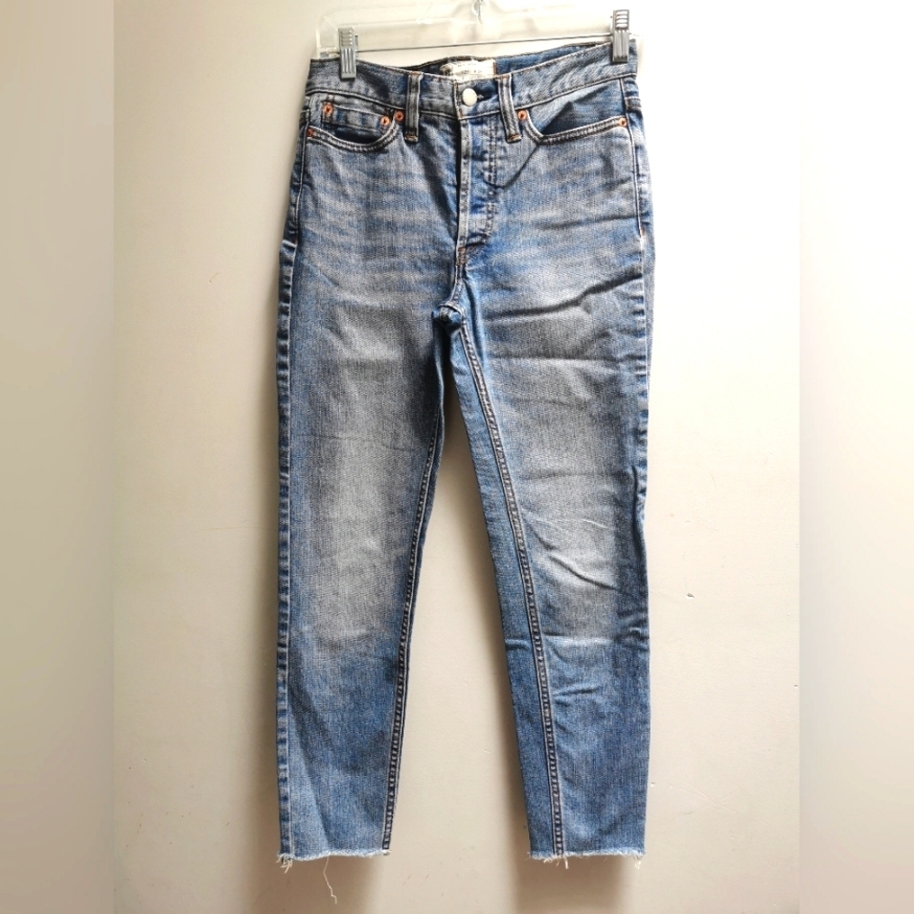 Free People Light Wash Jeans size 24